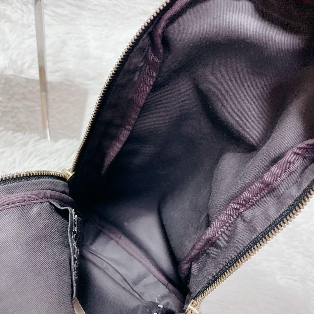 RUSSET ブラック　ボディバッグ　レディース　金具　ナイロン　日本製