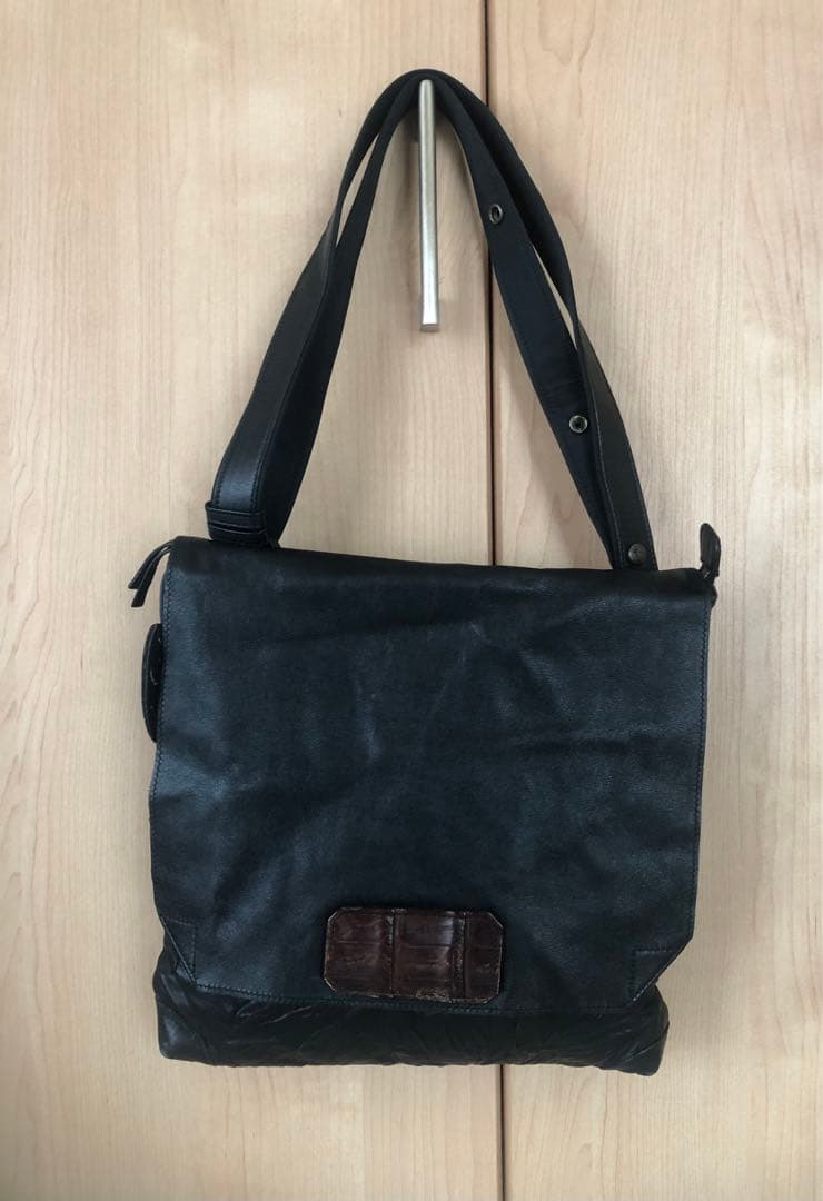 美品IBIZA ショルダーバッグ　象革　黒色