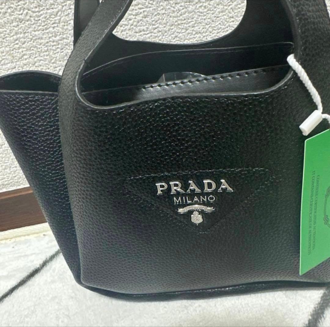 PRADA ブラック ミニトートバッグ ノベルティ