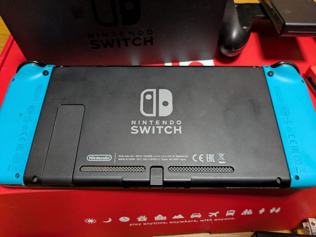 Nintendo Switch 本体+付属品 2017年製　未対策