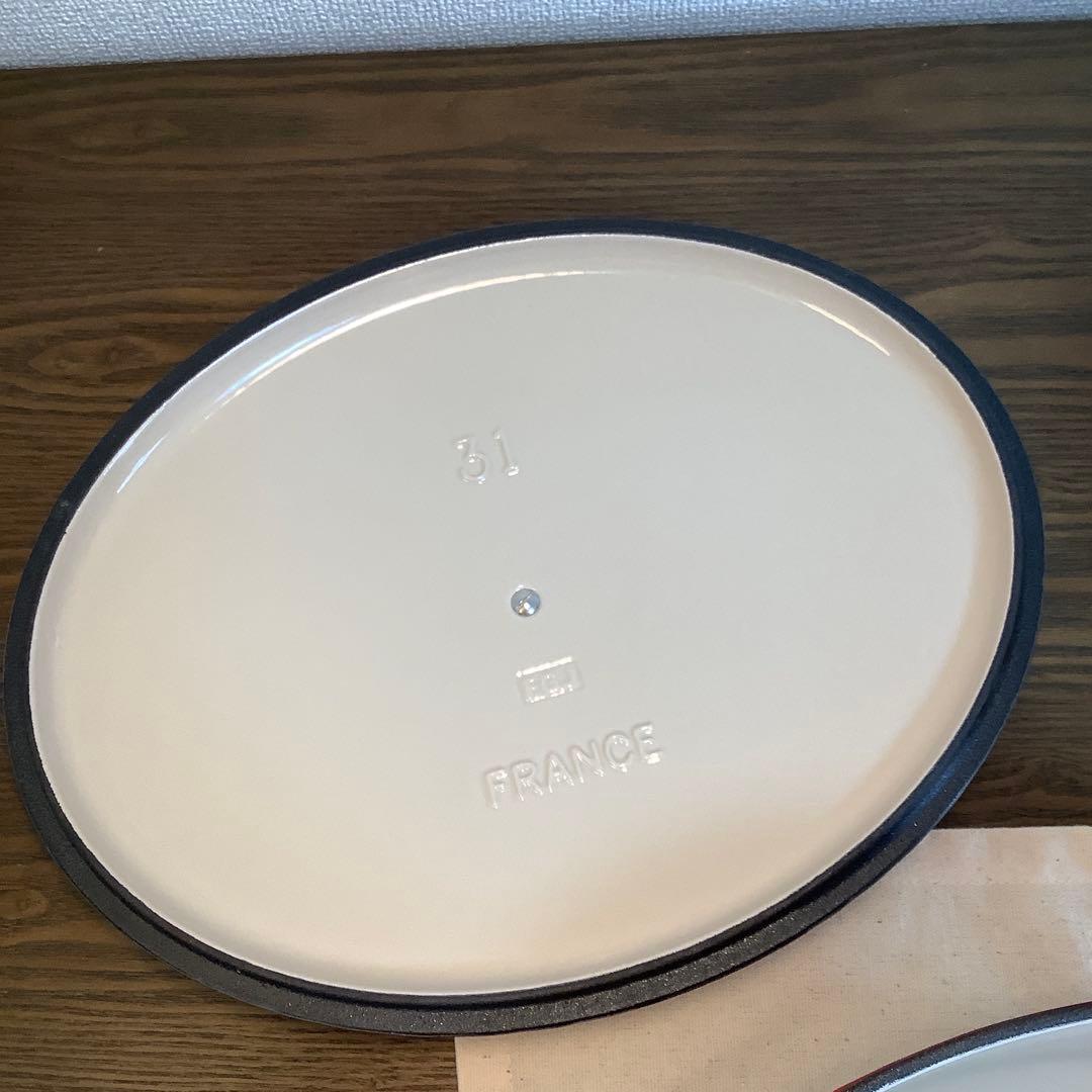 【新品未使用】ルクルーゼ　ココット・オーバル 鍋31cm レードルスタンド付き