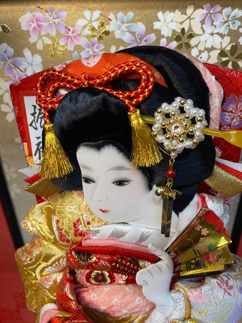 羽子板　立体振袖金蘭ガラスケース１５号・サイズ間口約３２×奥行約２９×高約６３㎝