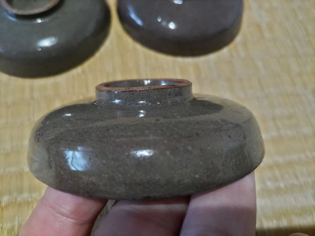 古唐津　５枚セット　平盃・小皿（黒）三島・象嵌　桜花　椎の峰窯