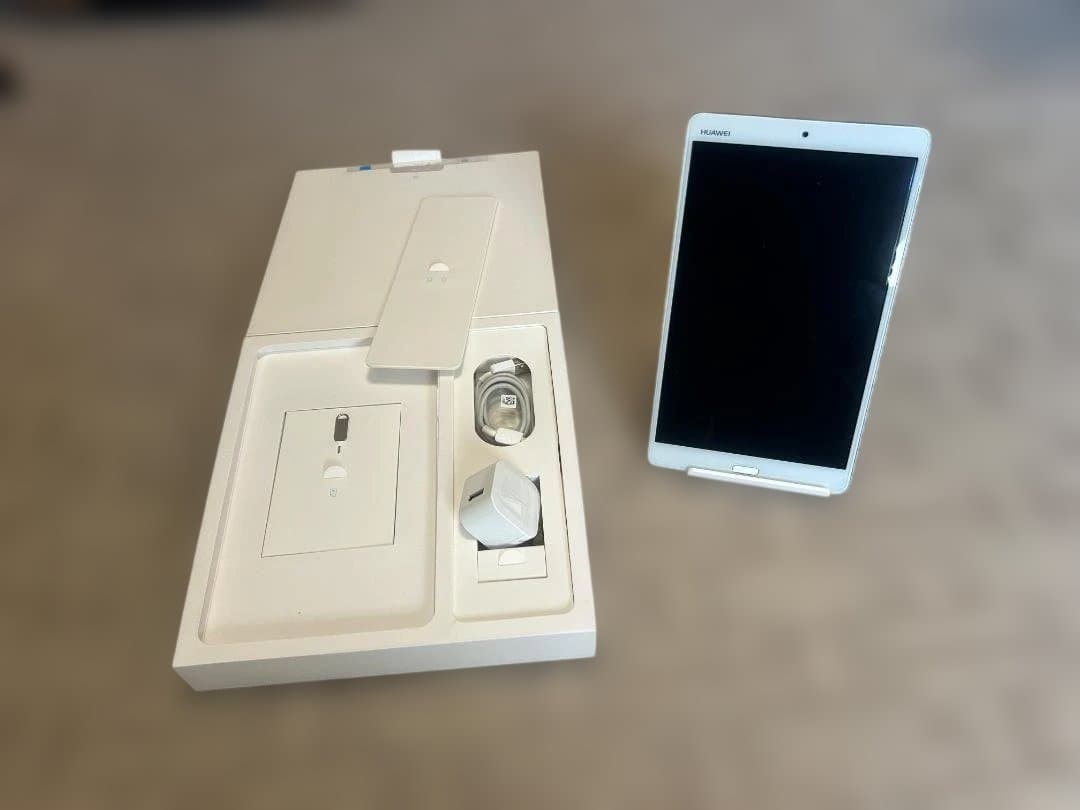 Huawei MediaPad M3 8.4インチ Android 13