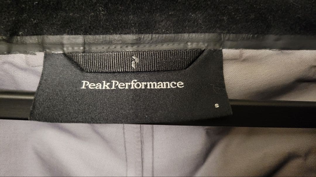 激安美品 PeakPerformanceビスライトツアージャケット上下【S】