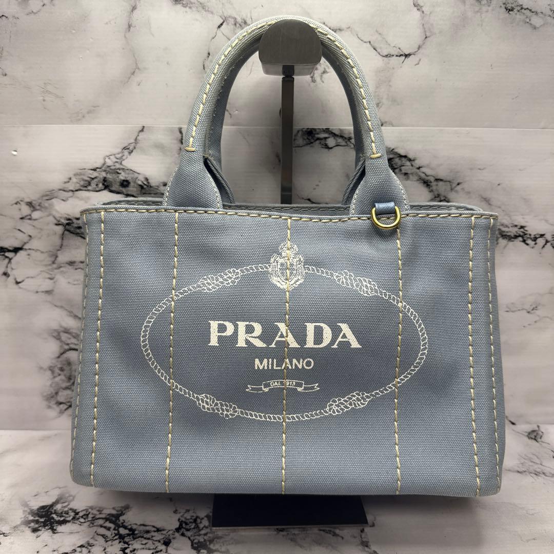 (美品)大人気、プラダ、カナパ、2wayバッグ、人気色、水色、3角プレート、高級