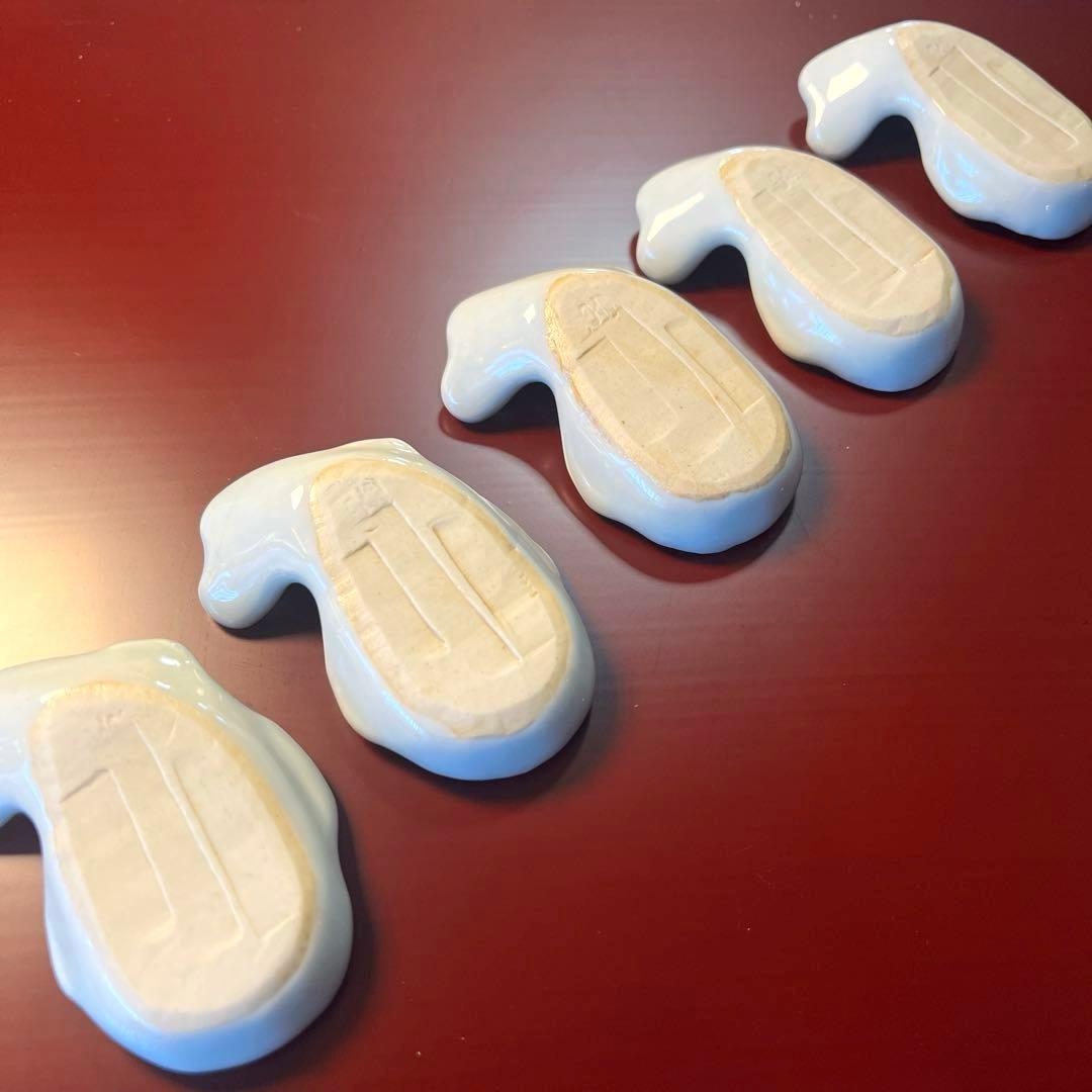 ー京焼 清水焼ー 【希少】 名工 加藤雲泉作 染付　赤絵鯰箸置き揃　縁起物