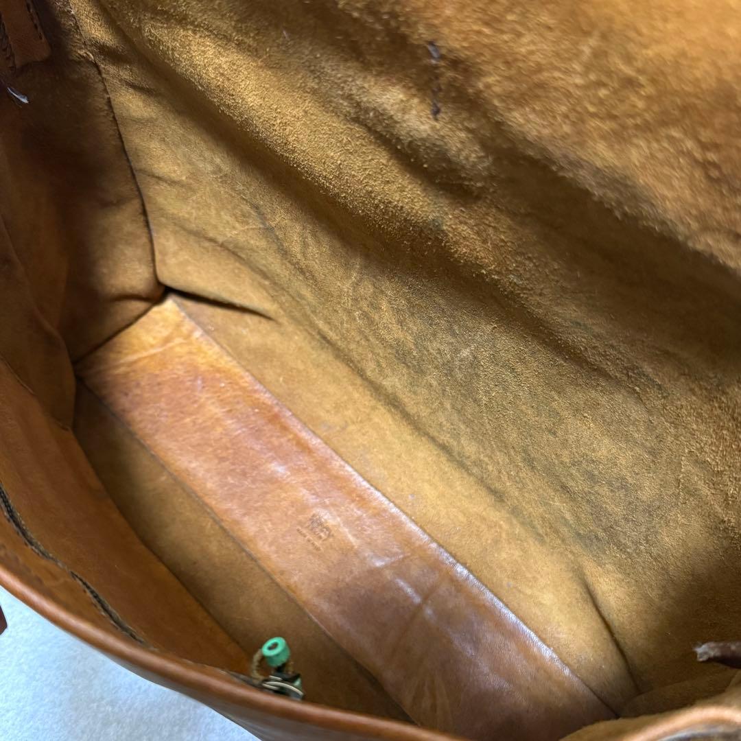 【超希少】HENRY CUIR メッセンジャー　ショルダーバッグ　ラクダ革　刺繍