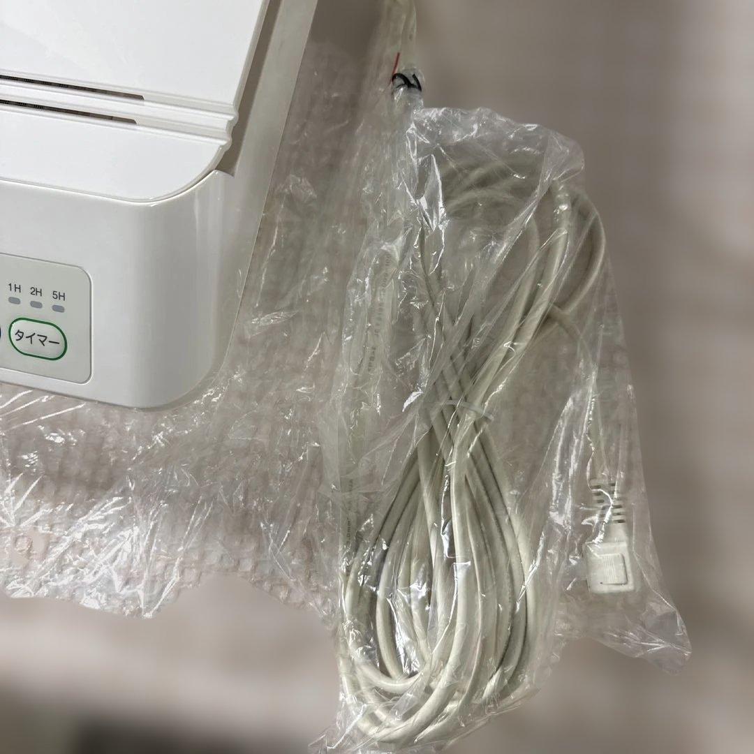 新品未使用品　山善　脱衣所温風ヒーター　DFX−RJ12 2016年製