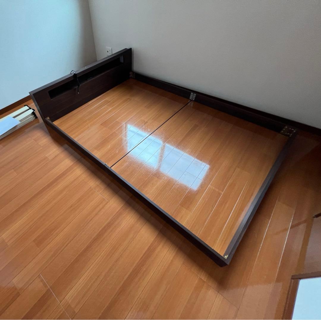 ダブルサイズ LED照明付きフロアベッドフレーム