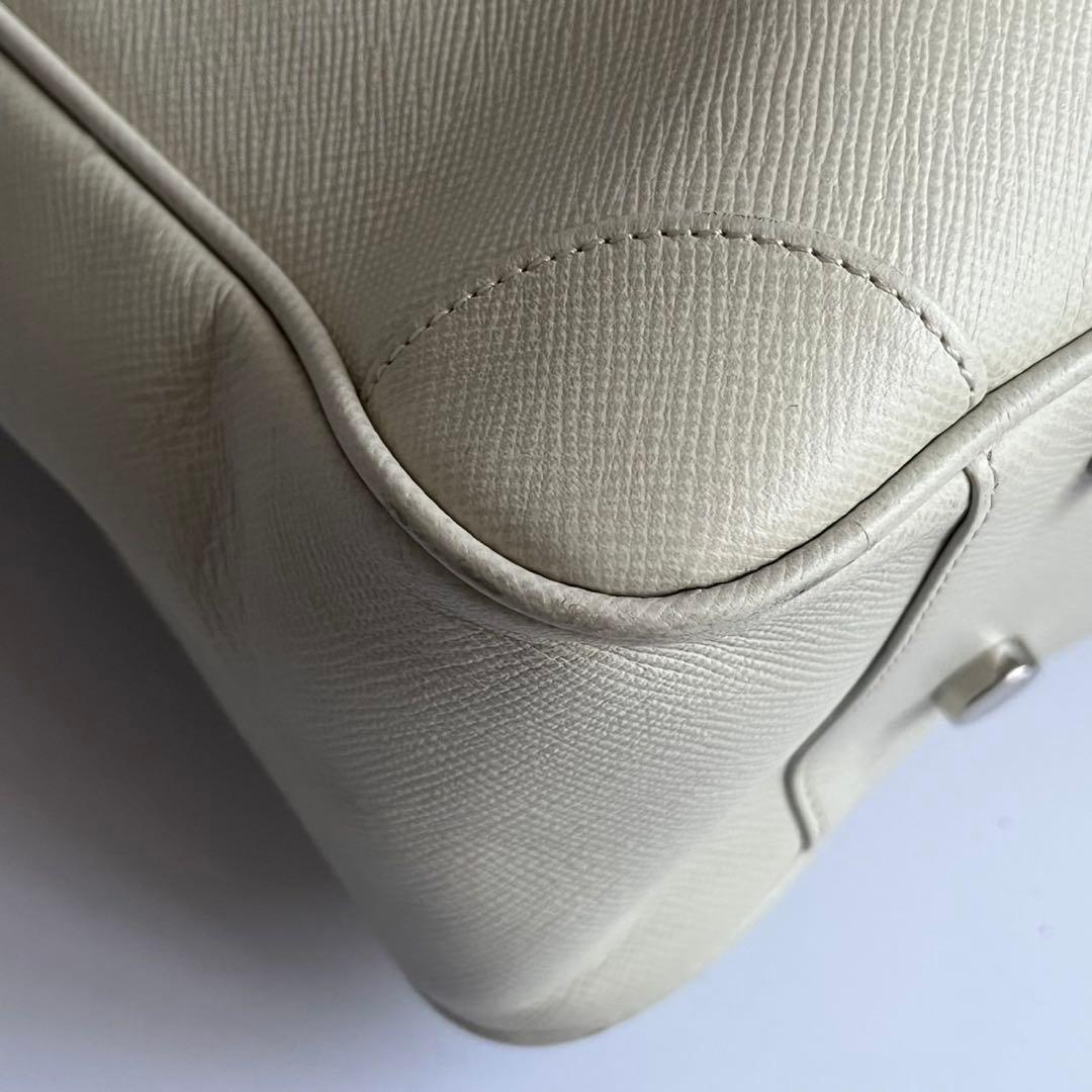 極美品✨️ GLOBE TROTTER 　ビジネスバッグ　白　ショルダー　レザー