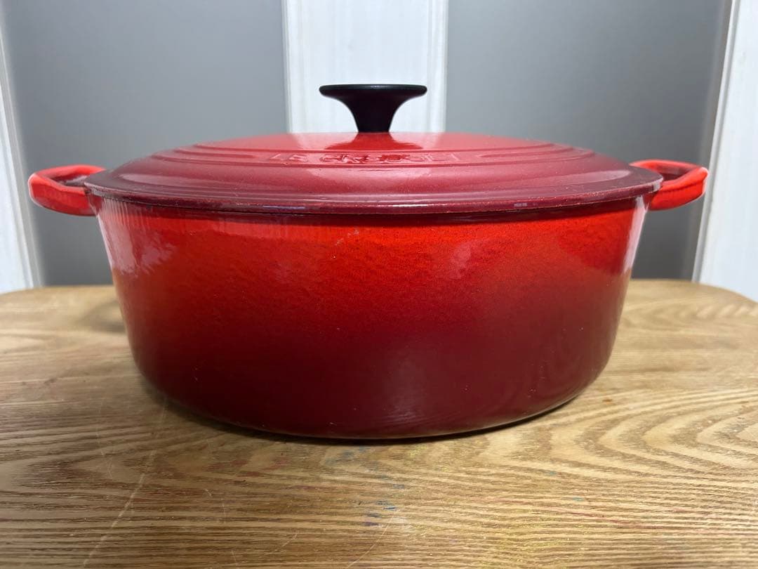 LE CREUSET 鋳鉄製 両手鍋 ル・クルーゼ ２５ オーバル　 レッド