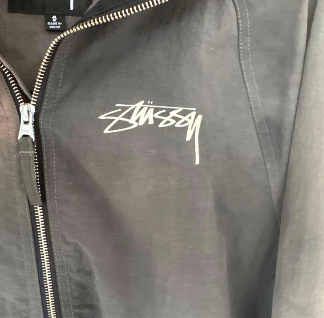 STUSSY フード付きナイロンジャケット Sサイズ ブラック　【即日発送】