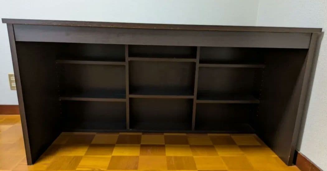 ダークブラウンデスク オープンシェルフ付き