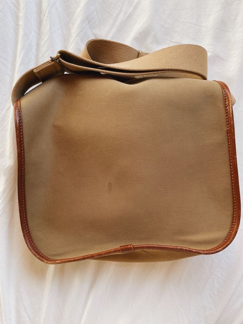 Brady STOUR Color: KHAKIカーキ