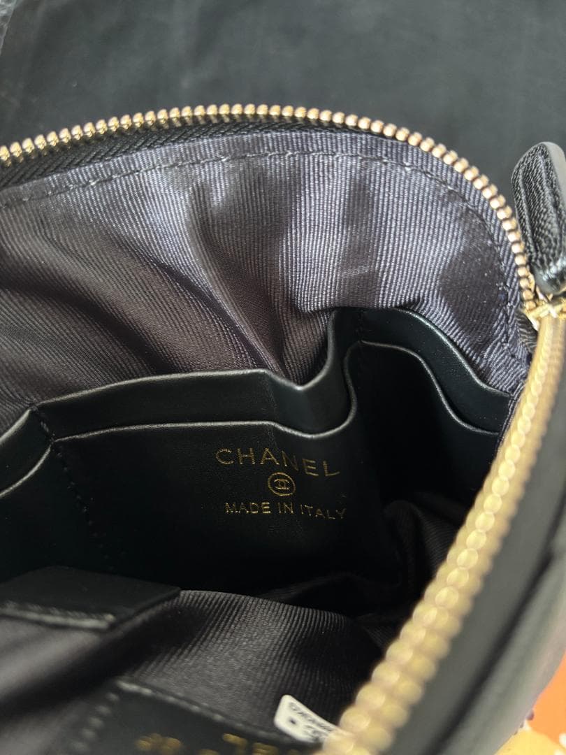 自家保管！シェル型 ブラック ショルダーバッグ