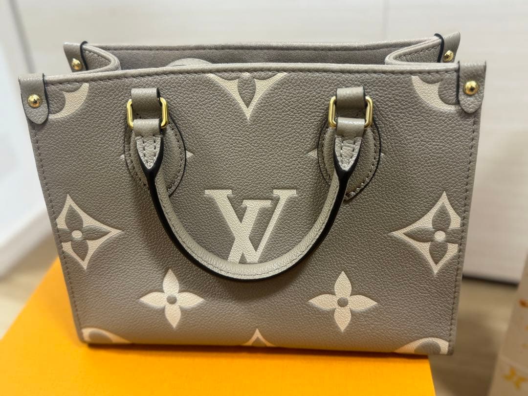 meru　LOUIS VUITTON ルイヴィトン　オンザゴー　PM
