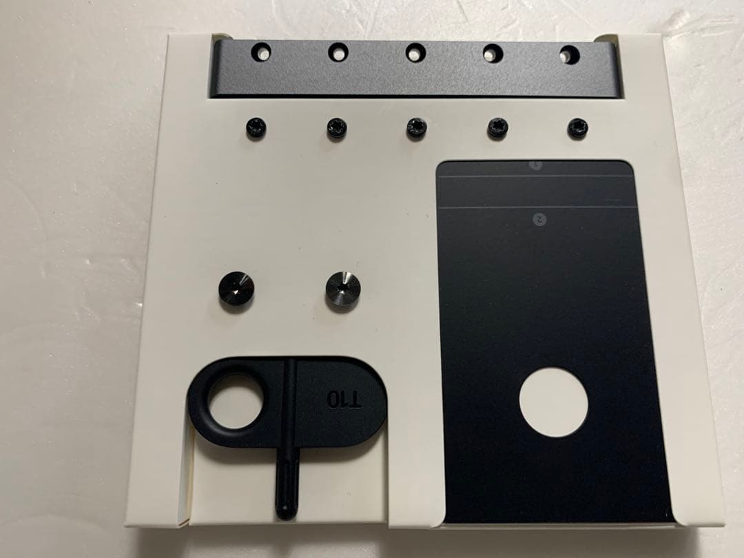 純正 VESA Mount Adapter Kit MR3C2ZA/A