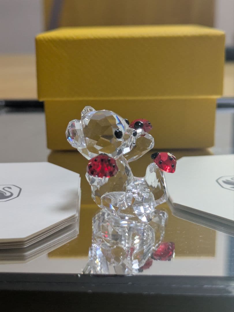 スワロフスキー クリスベア てんとう虫 置物