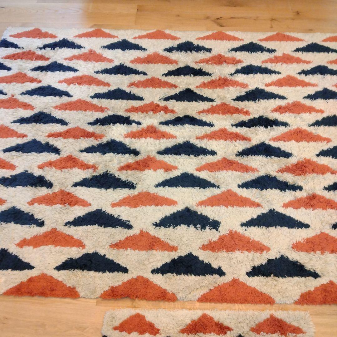 ACME Furniture トリゴンラグ　 200 ×140