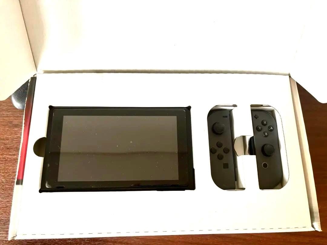 任天堂switch本体(箱付き)+プロコン(箱付き)