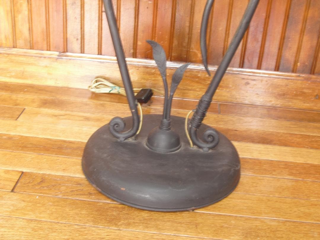 フロアスタンド 2灯式 フラワー型☆クラシカルで重厚なインテリアオブジェ/置物