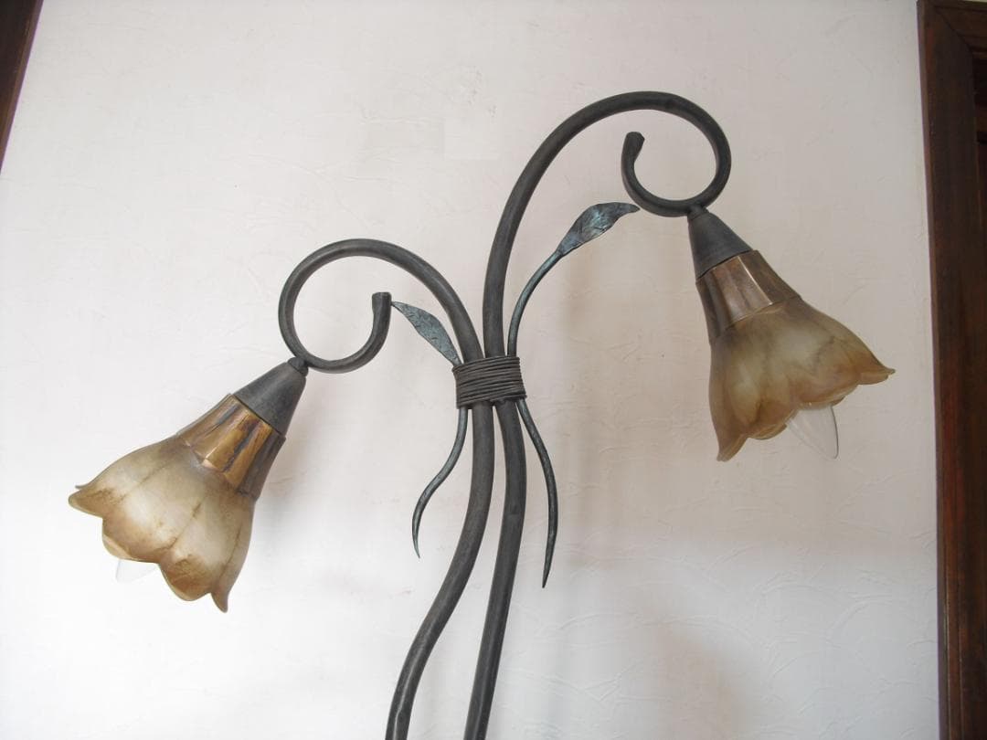 フロアスタンド 2灯式 フラワー型☆クラシカルで重厚なインテリアオブジェ/置物