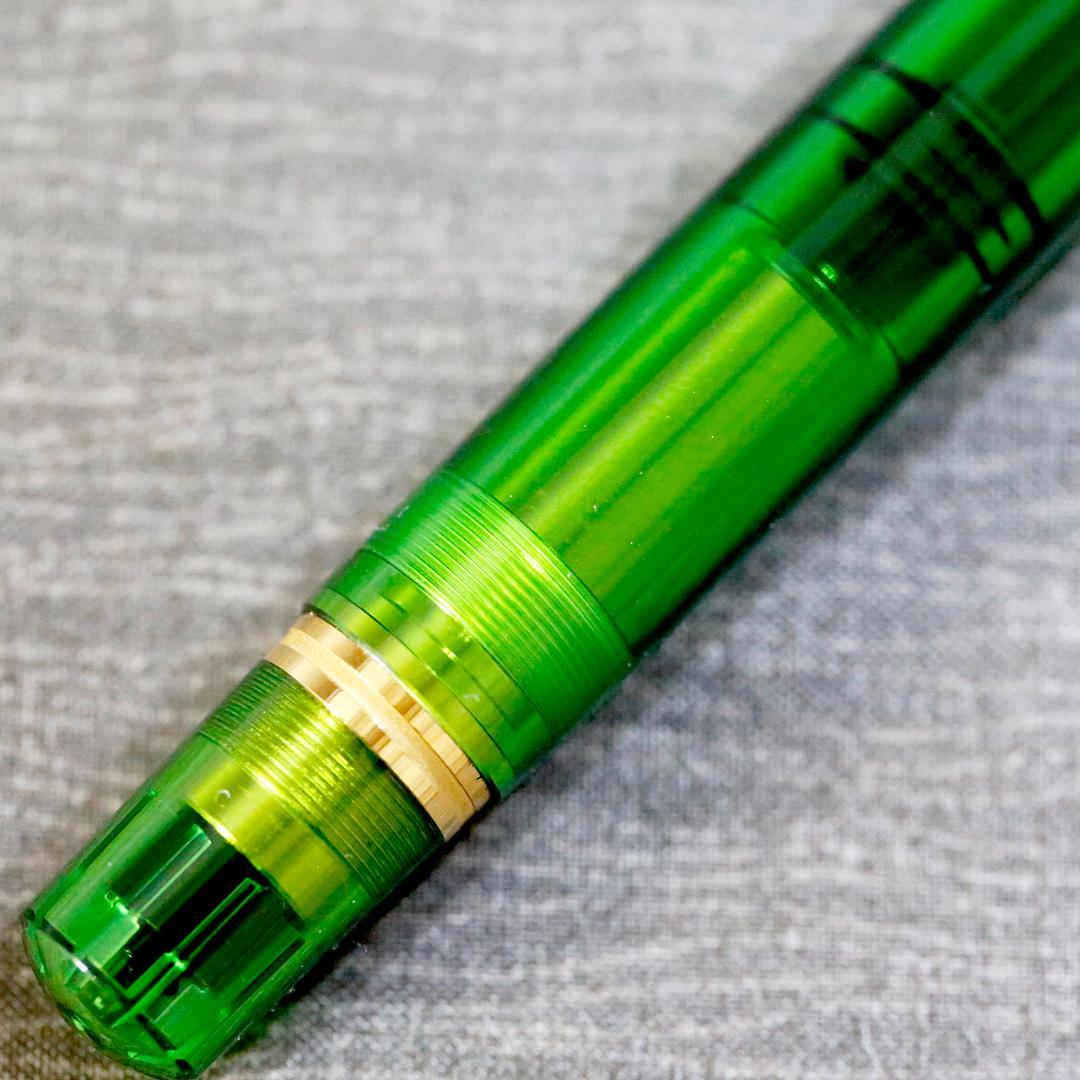 【限定品】ペリカン 万年筆 Ｍ８００ デモンストレーター グリーン