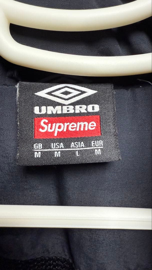 m*7様 Supreme Umbro TrackJacket 22ss BLAC