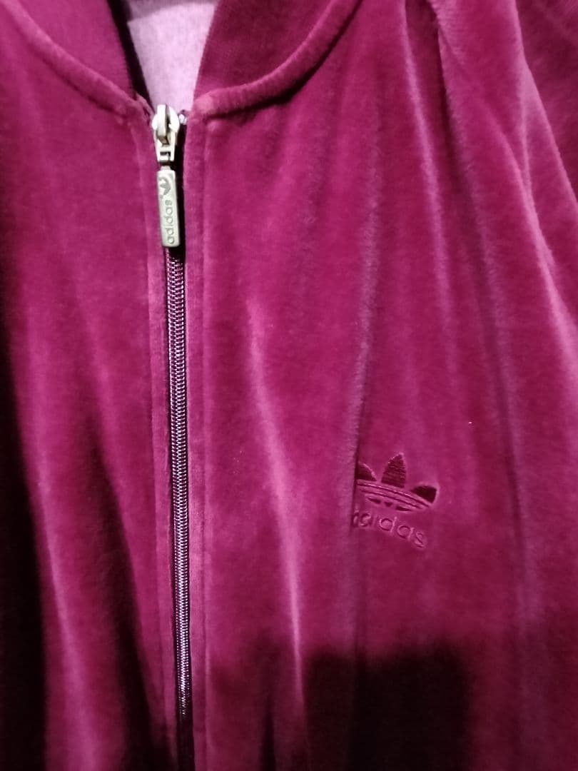 adidas ベルベット　ベロア　 赤 　ワインレッドジャージ