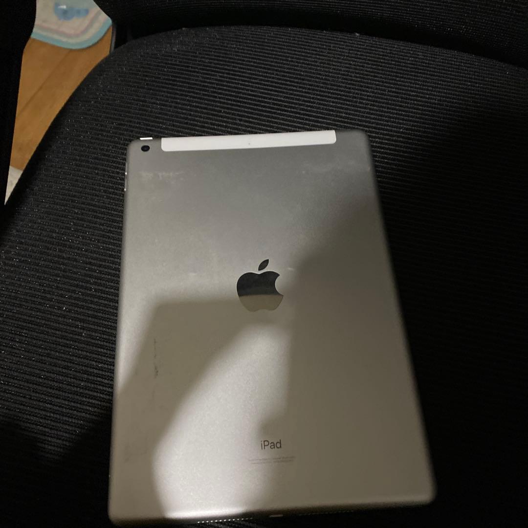iPad (第9世代) 64GB シルバー セルラーモデル