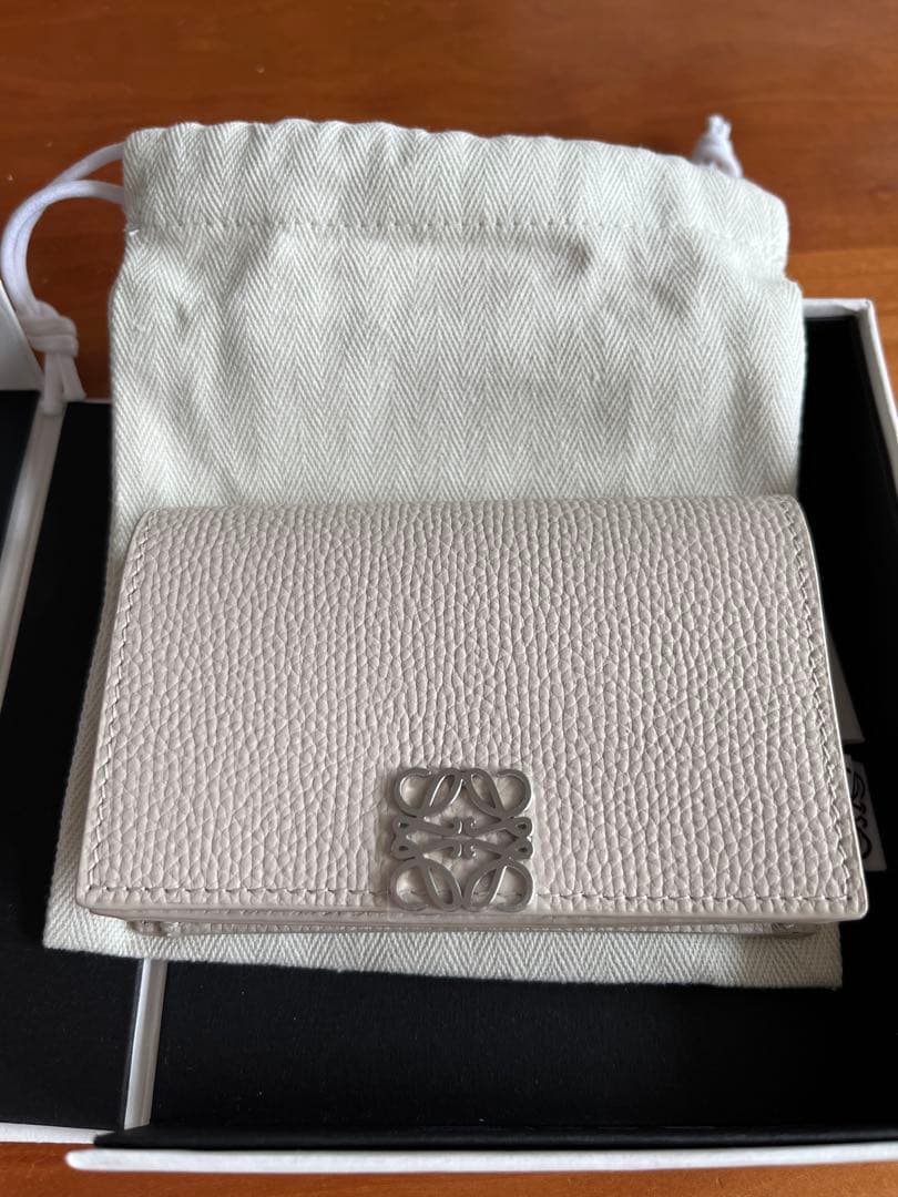 ロエベ 名刺入れ 新品 未使用 カードケース ビジネスカードホルダー LOEWE