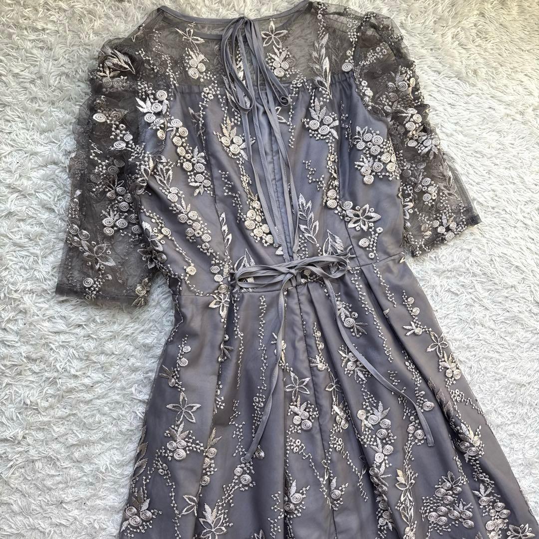 極美品 niana 刺繍レース バックリボン パーティードレス 二次会 M