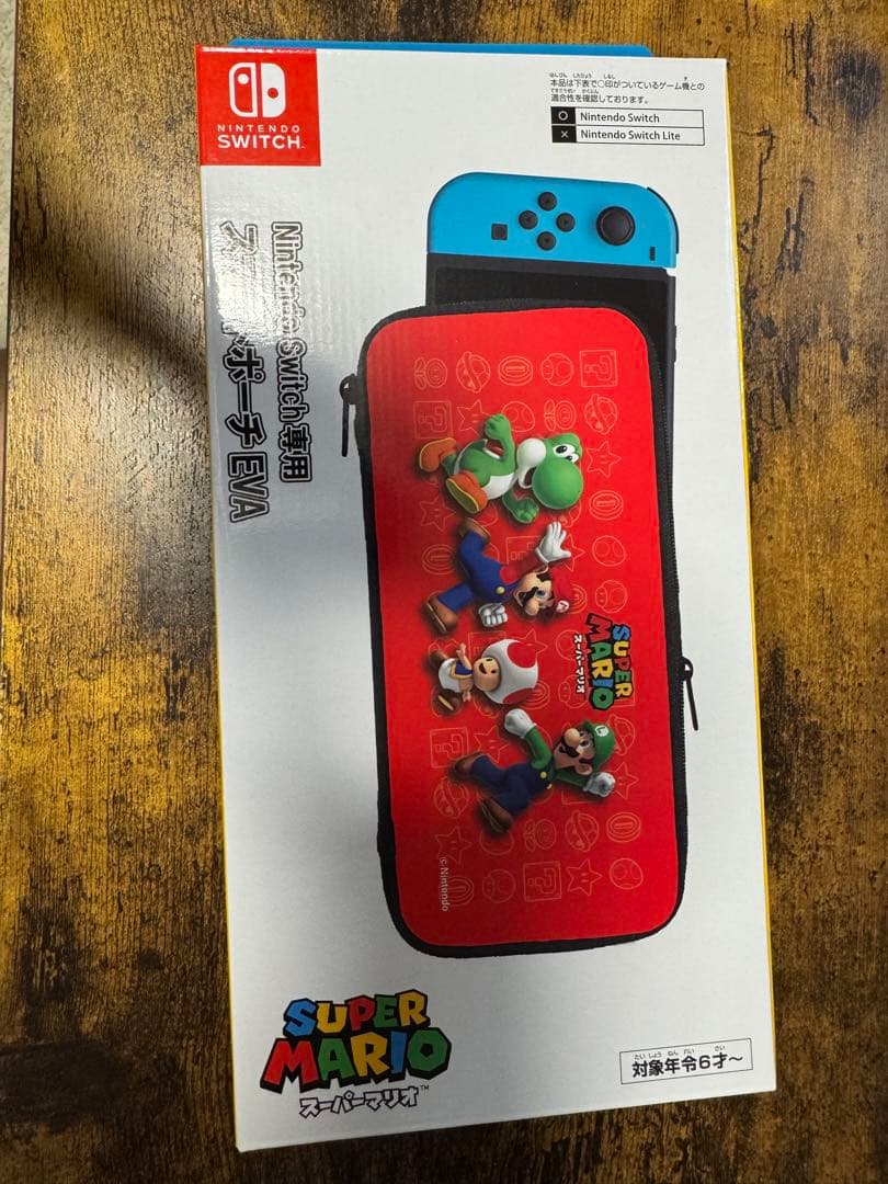Nintendo Switch（2023） 本体、カセットケース、本体ケース付き
