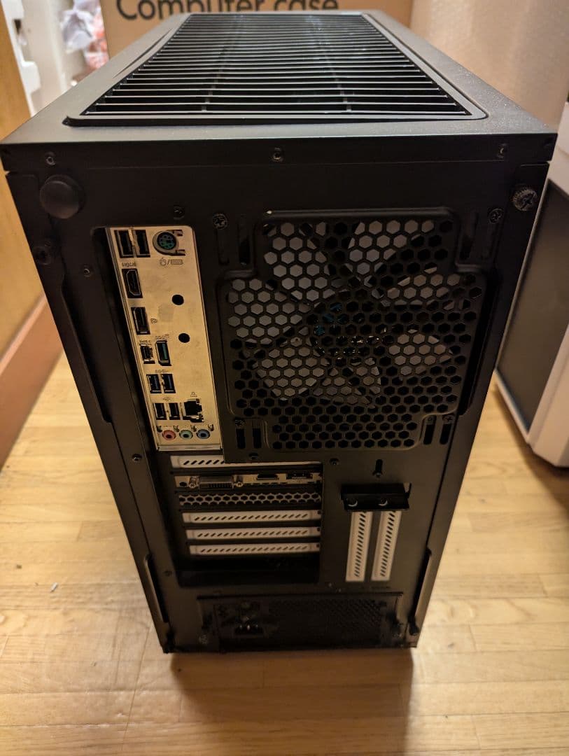 ゲーミングPC CPU i7 10700KF SSD新品 512GB