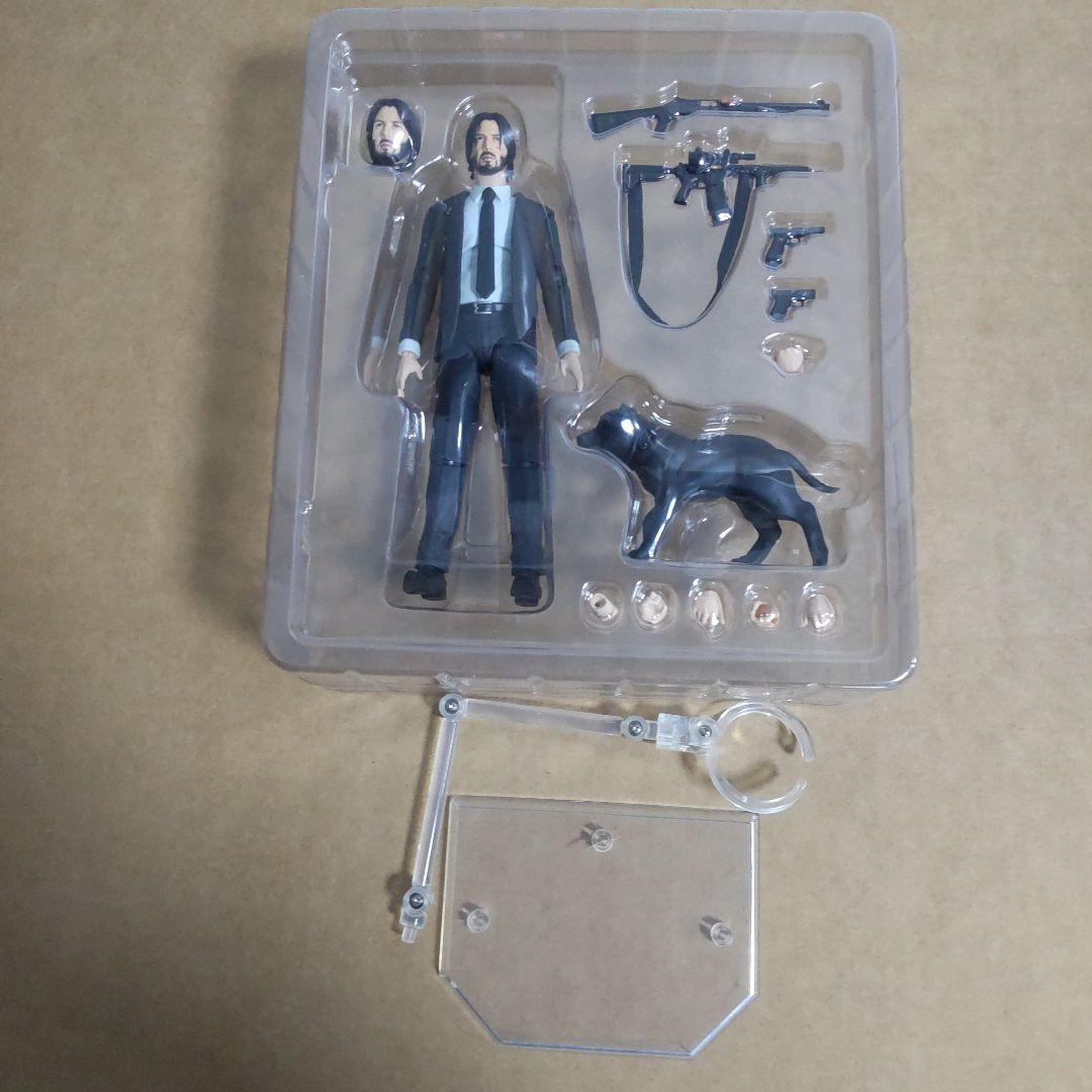 ジョン・ウィック チャプター2 MAFEX 可動フィギュア キアヌ・リーブス