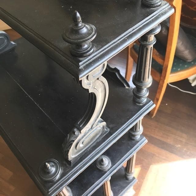 フランス製アンティーク飾り棚