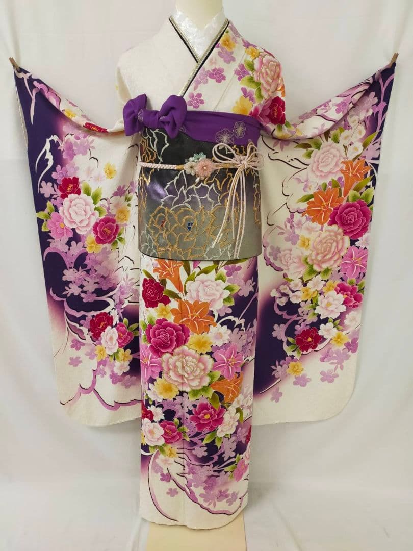 売約済み【WA-Modern】★★正絹　振袖　3点セット(振袖袋帯長襦袢)★★