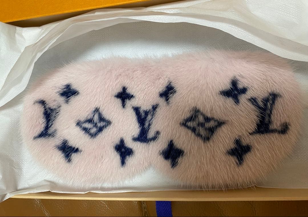 新品ルイヴィトン アイマスク　ピンク