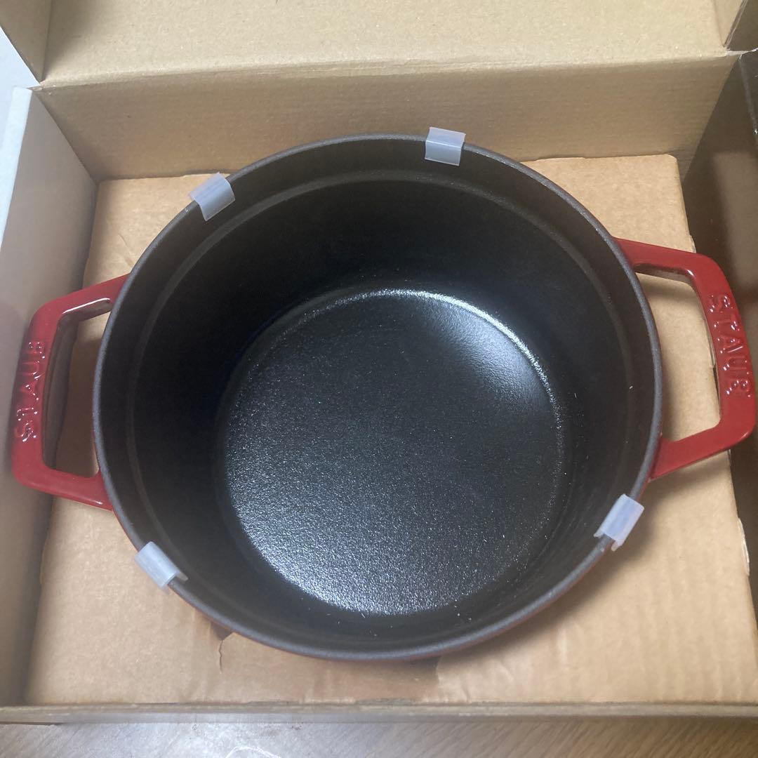 【新品未使用品】staub ココット チェリー 20cm