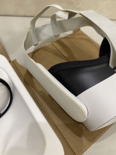  Quest 3S 128GB 充電ケーブルなし【EG4081】