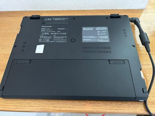格安 新品同様 Let'snote CF-QV1CFNCR （少しだけ、訳有り）