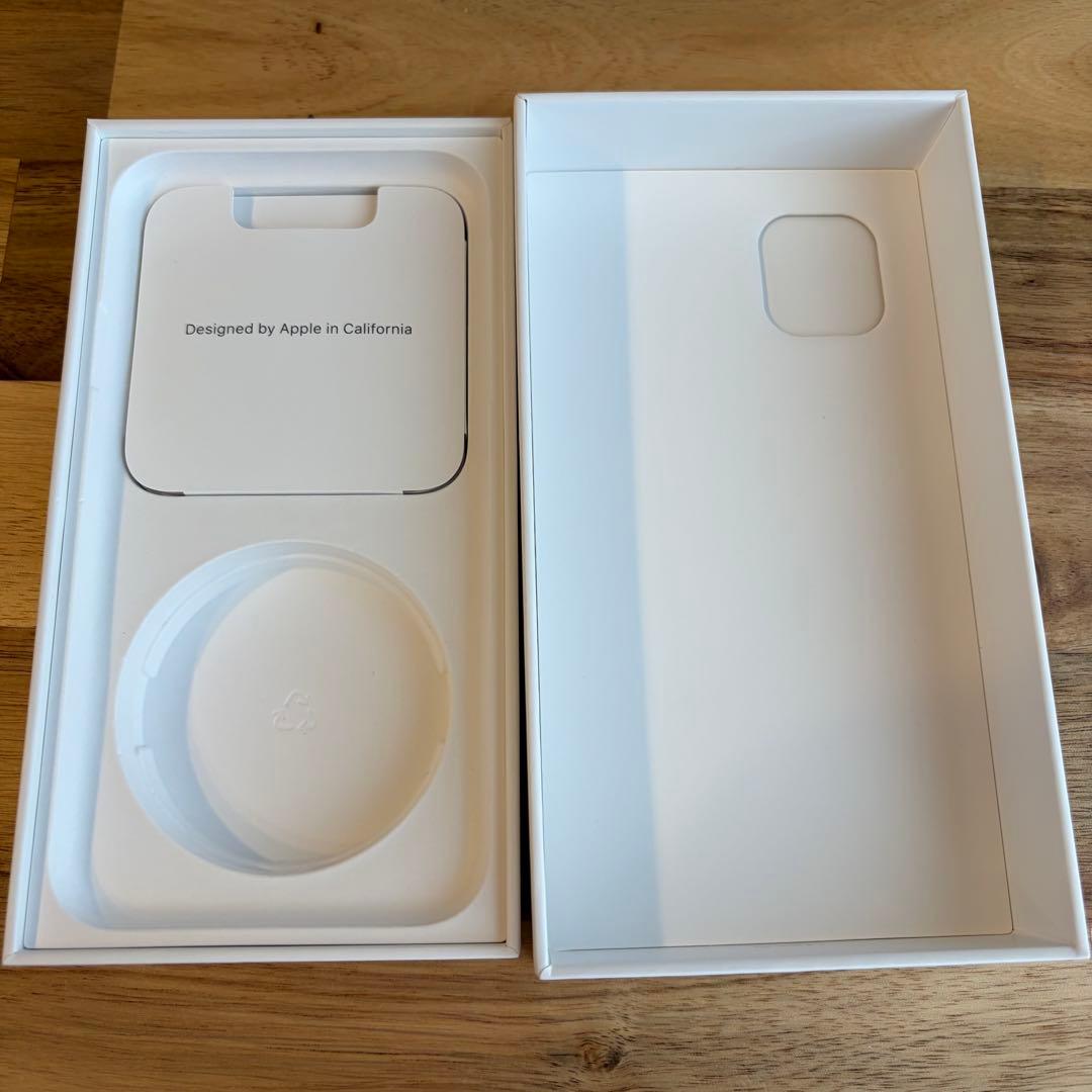 iphone11（ホワイト128GB） ※simフリー・箱あり