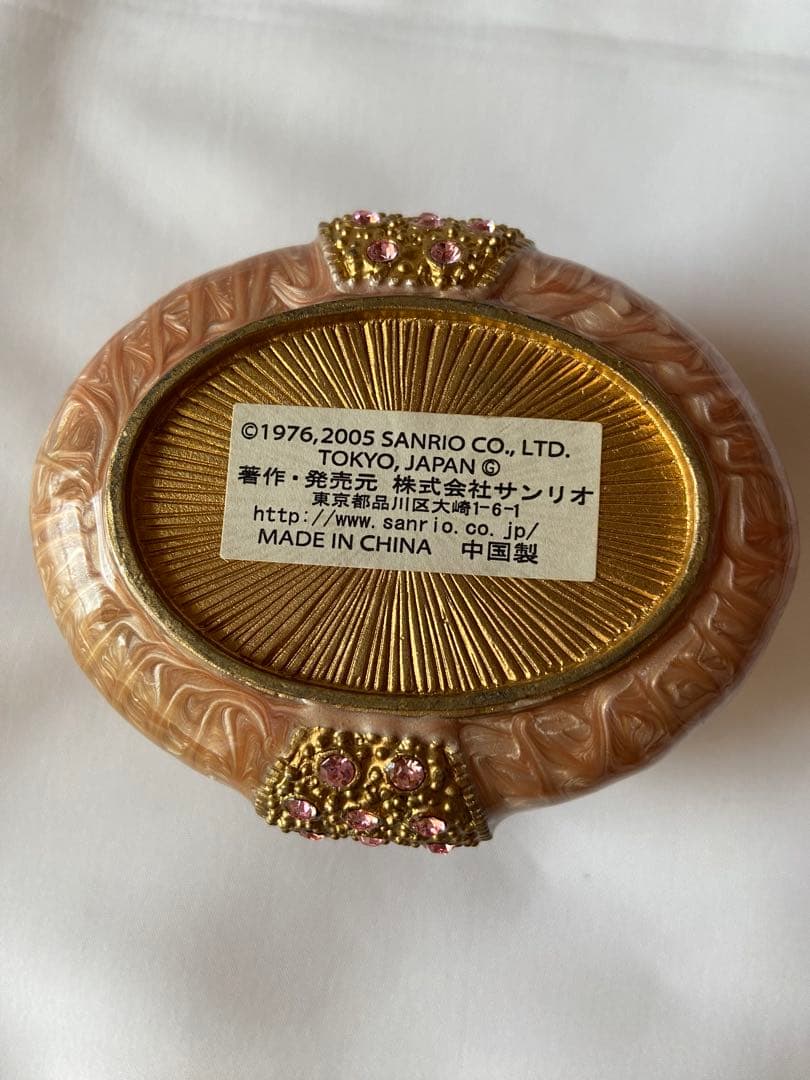 ★超レア★　ハローキティ　リボン型陶器ピンクストーン付小物入れ 　ピンクゴールド