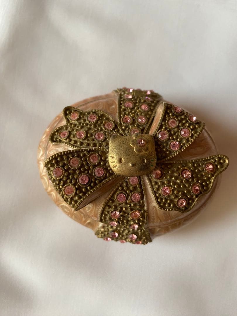 ★超レア★　ハローキティ　リボン型陶器ピンクストーン付小物入れ 　ピンクゴールド