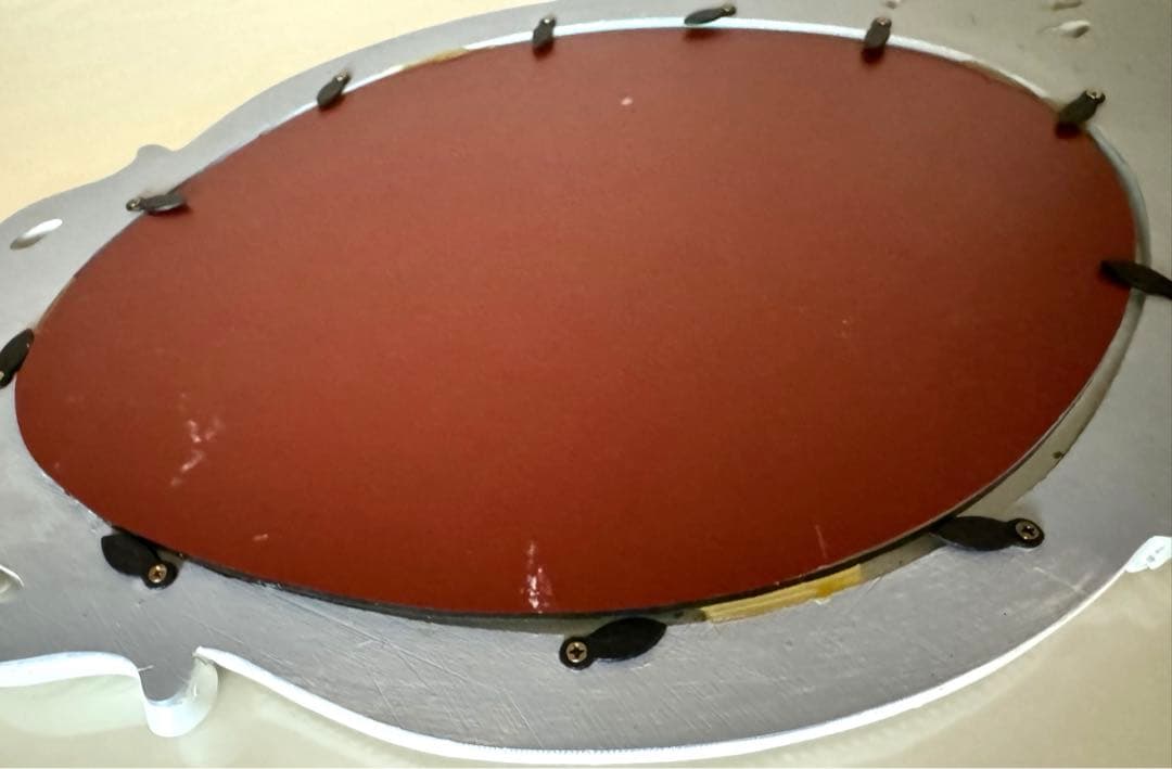 イマンにお似合いアンティーク調ホワイト薔薇壁掛けミラー