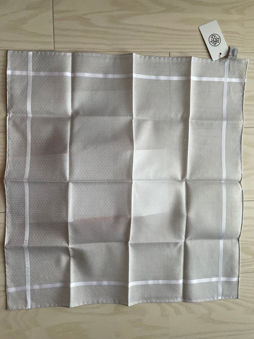 【新品未使用】HERMES ハンカチ グレー