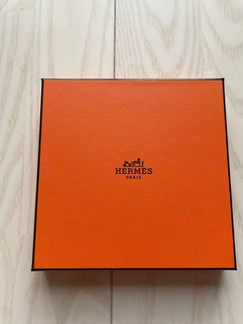 【新品未使用】HERMES ハンカチ グレー