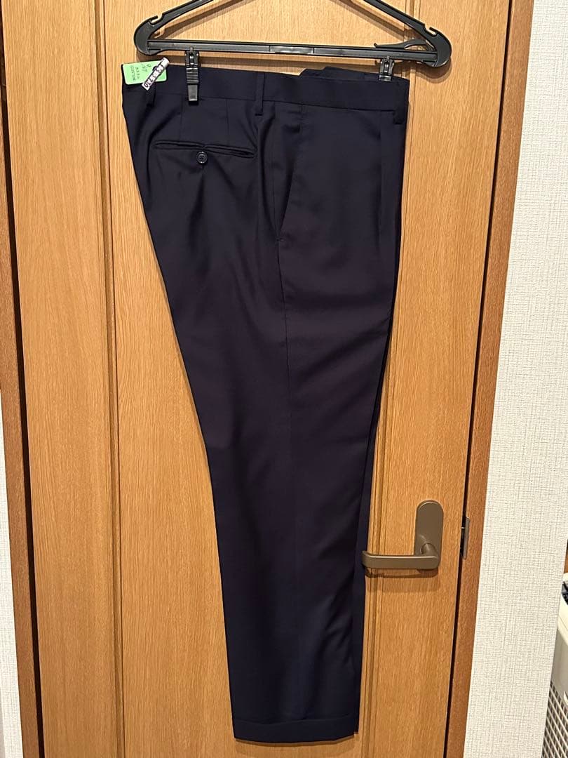 LARDINI スーツ　試着のみ　お受験スーツに最適　サイズ52