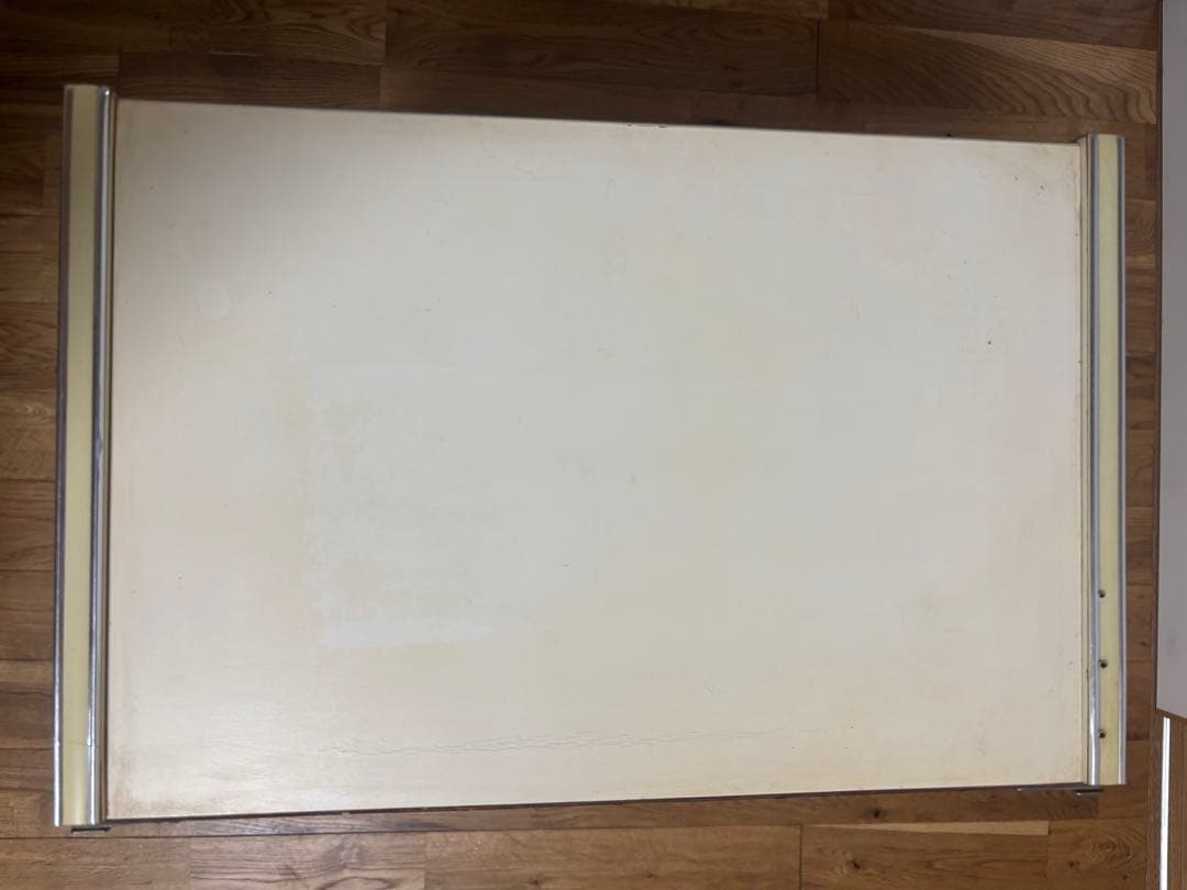 昭和レトロポップ　食器棚 アーチ型ガラス扉　キャビネット